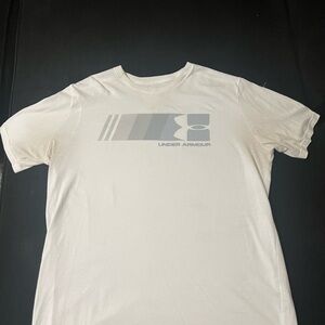 Under Armour XL White Shirt Dri fit